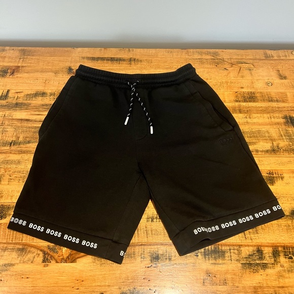 Hugo Boss Headlo 1 Shorts - Picture 1 of 11